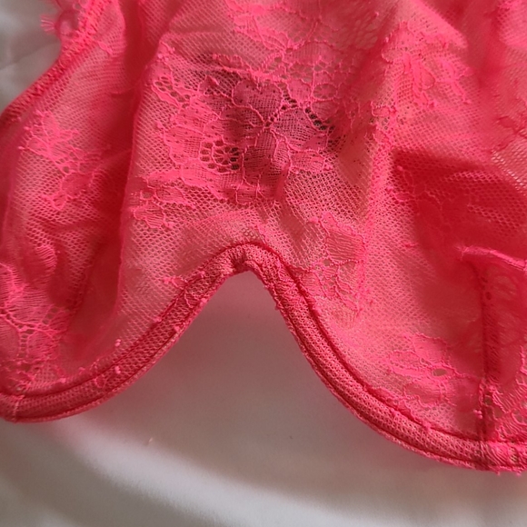 BUY 1 GET 1 FREE VICTORIA SECRET HOT PINK BRALETTE - Picture 3 of 9
